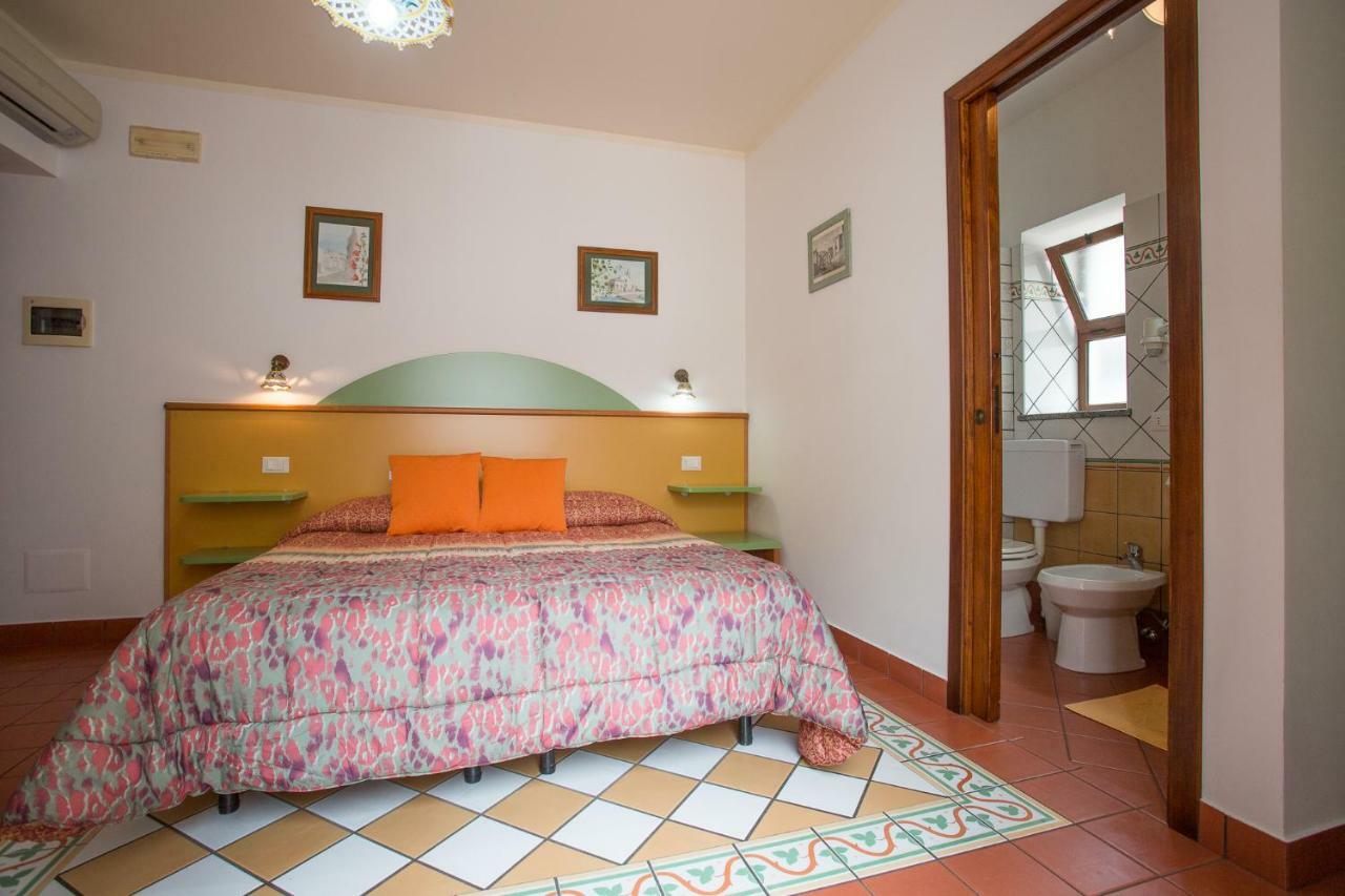 Diana Brown B&B Affittacamere ลีปารี ภายนอก รูปภาพ