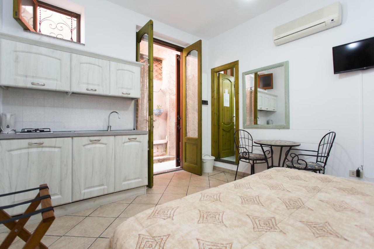 Diana Brown B&B Affittacamere ลีปารี ภายนอก รูปภาพ